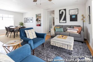 Photo - 427 W Lynwood Ave