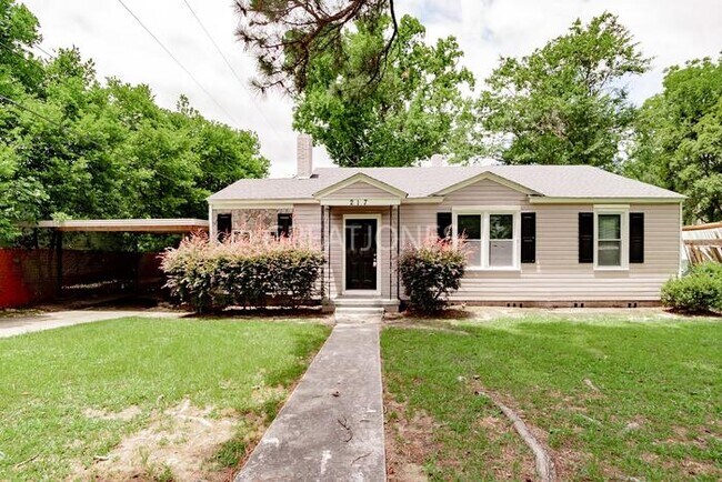 Photo - 217 Ferrell Dr