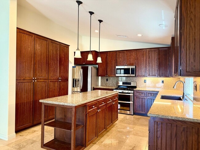 Photo - Four Seasons 55+ – Beautifully Upgraded with Views!