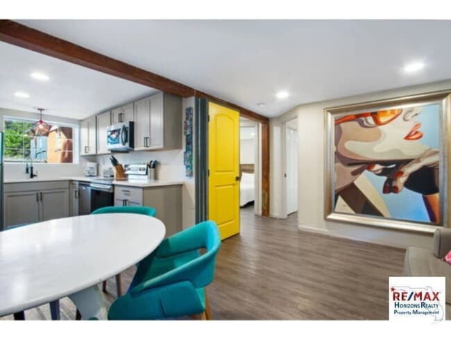 Photo - Wonderful downstairs Apartment in historic...