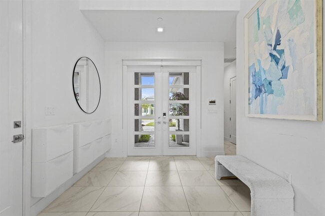 Building Photo - 12884 Wingspan Ct