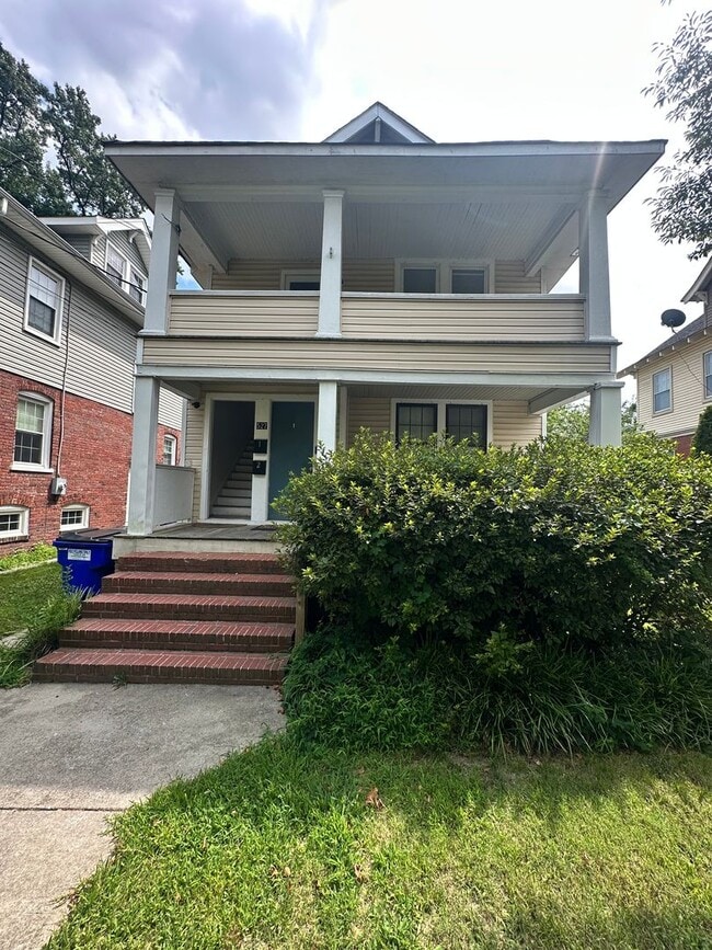 Building Photo - 527 Maryland Ave Unit 2