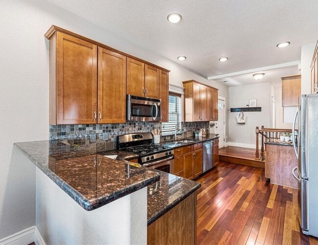 Photo - 1265 Stuart St