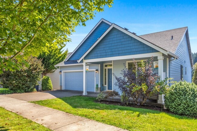 Photo - 5-bed, 3-bath Home in Scenic West Salem