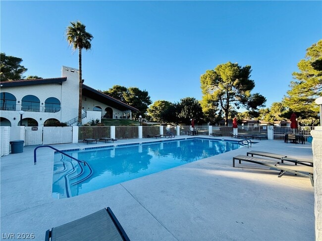 Building Photo - 2212 Plaza Del Prado