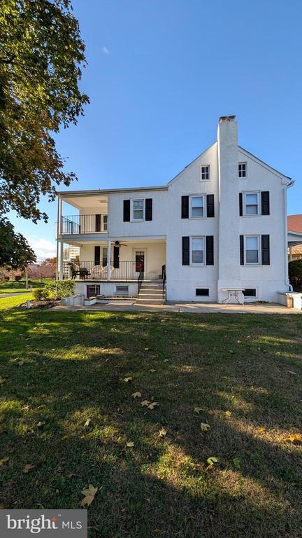 Photo - 302 Leidy Rd