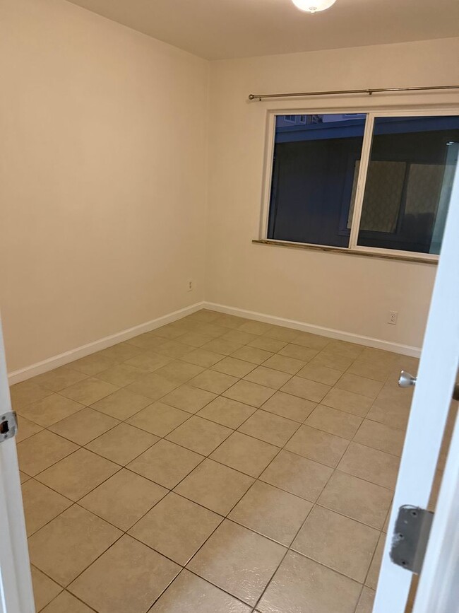 Photo - 2 bedroom 1.5 bath duplex Great location!