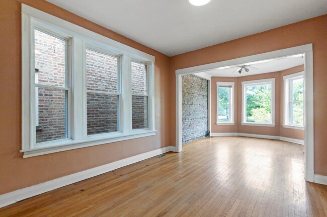 Photo - 3145 W Augusta Blvd Unidad 2