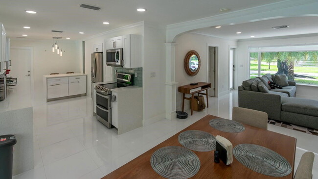 Photo - 14820 Mahogany Ct