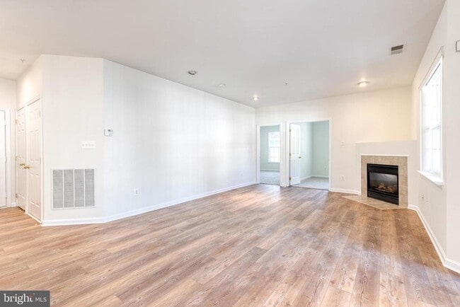 Photo - 5003 Hollington Dr Unit 205