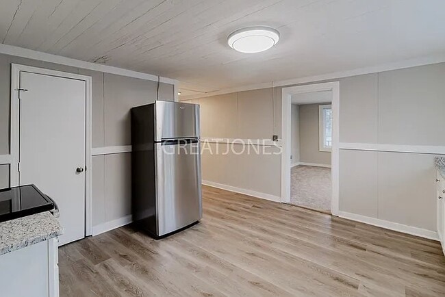 Photo - 225 Virginia Dr