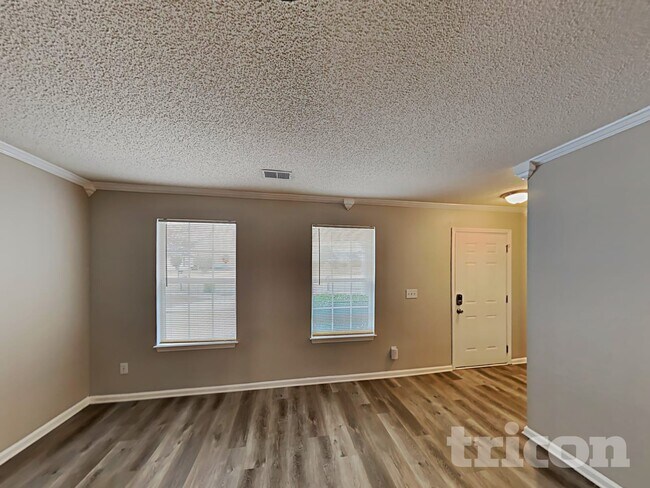 Photo - 61 Bluebead Ct