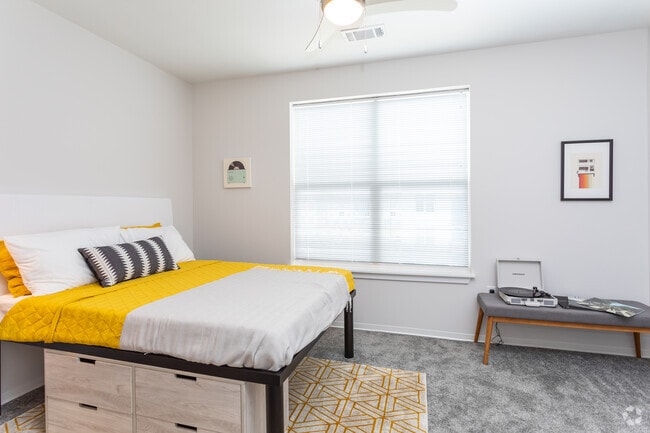 4BR, 4BA - 1630 SF 4x4 Townhome- Bedroom C