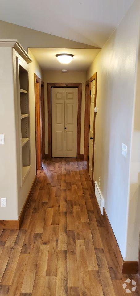 Building Photo - 4 bedroom in Billings MT 59101 Rental