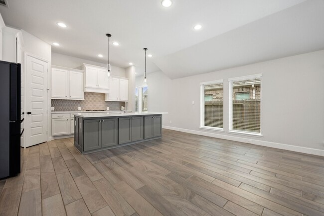 Photo - 2122 Germander Ln