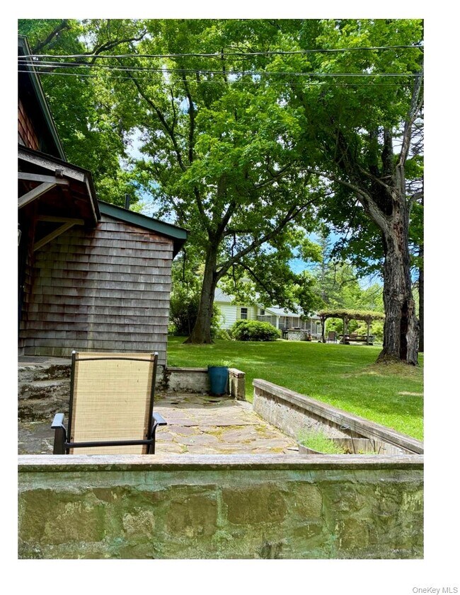 Photo - 186 Taylor Rd