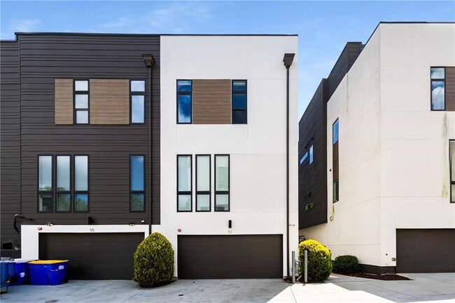 Photo - 53 Reynolds Square Ln