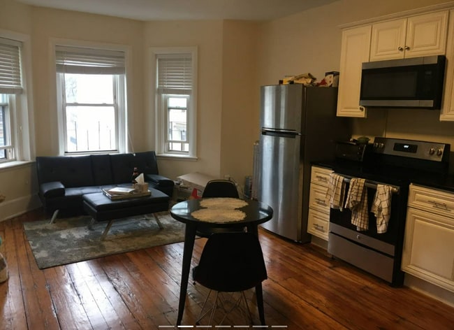 Photo - 212 Hemenway St