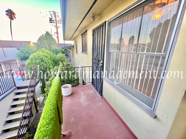 Photo - 803-807 Princeton St