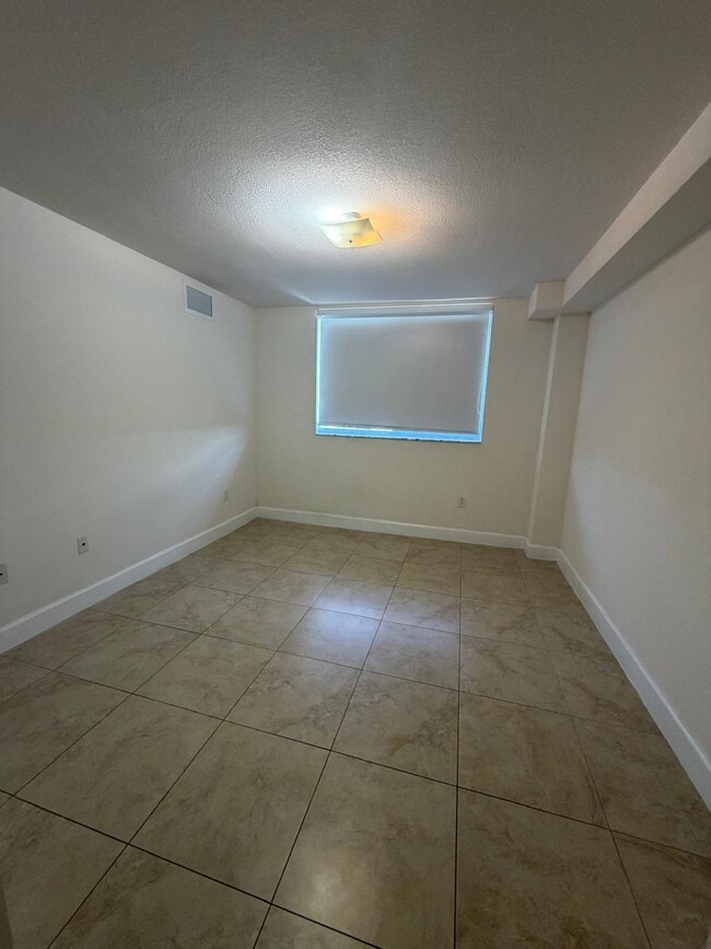 Bedroom Model C