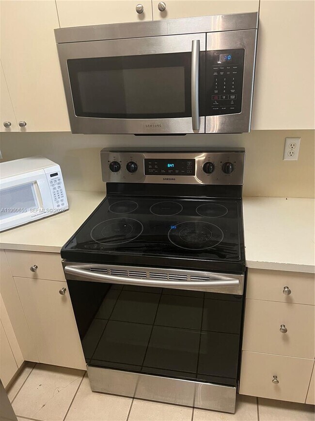 Photo - 11040 SW 196th St Unit 110