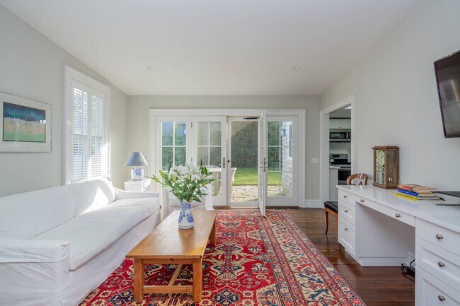 Photo - 19 Concord St