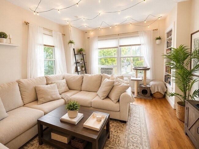 Photo - 14 Hartland St Unit 1