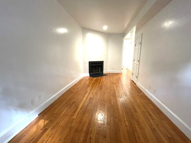 Photo - 2139 Newport Pl NW