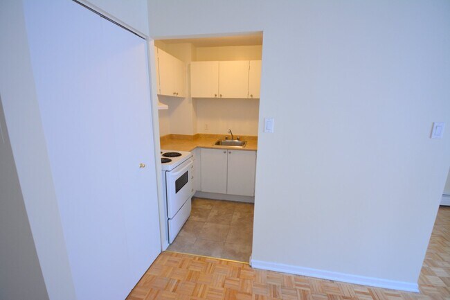 Photo - 10 Burnside Ave. – The Burnstone