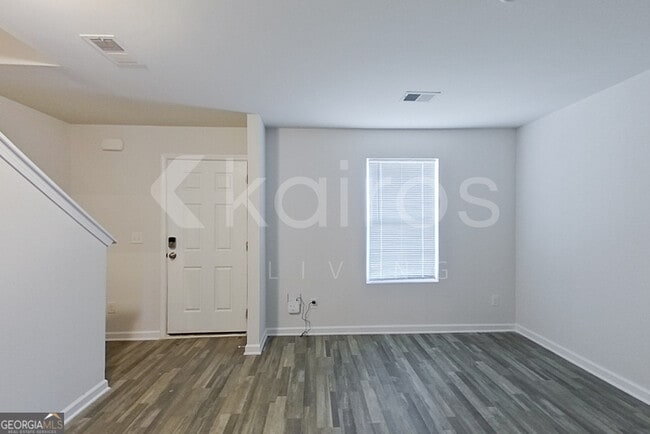 Photo - 234 Fox Chase Wy