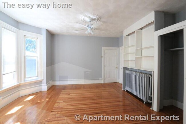 Photo - 58 Vinal Ave Unidad #2F