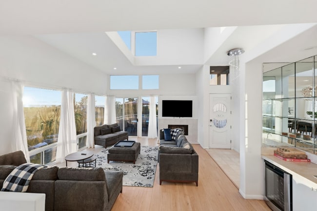 Photo - 12815 Via Nestore