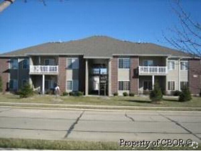 Building Photo - Spencers Crest Condominium Unit 3800 Saddlebrook Pl Apt 603