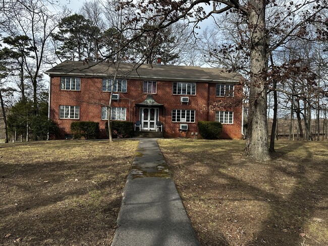 Building Photo - 723 E Hunt Rd Unit #4