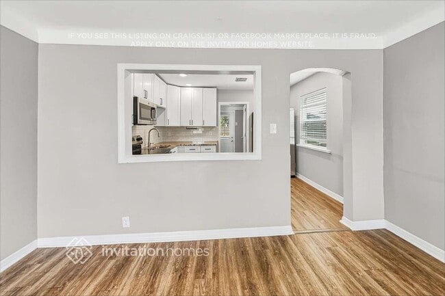 Photo - 833 61st Ave NE