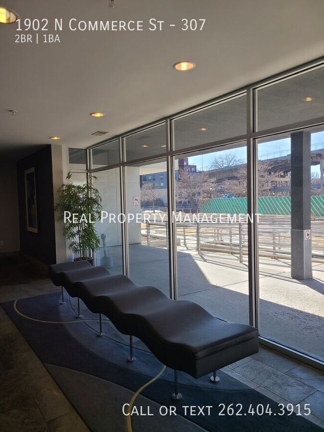 Photo - 1902 N Commerce St