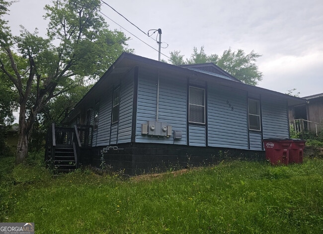 Photo - 668 Grosso Ave