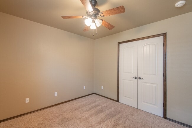 Photo - 701 Lindsey Ln