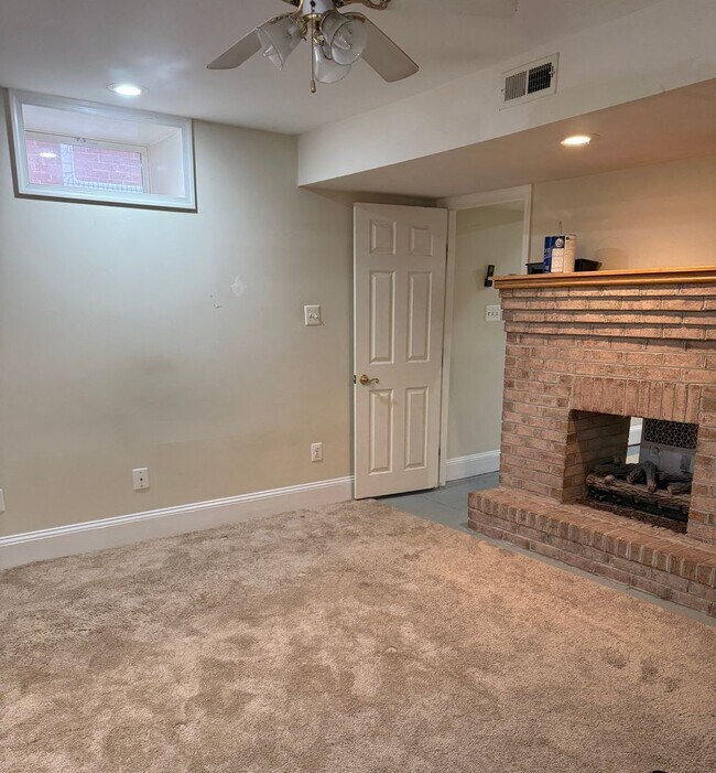 Photo - Motter Ave Unit #1