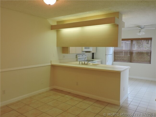 Photo - 2865 SW Lakemont Pl