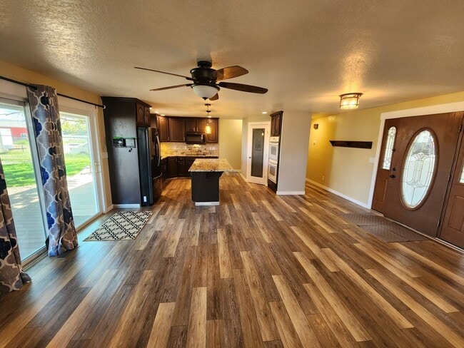 Photo - Great home S. Boise