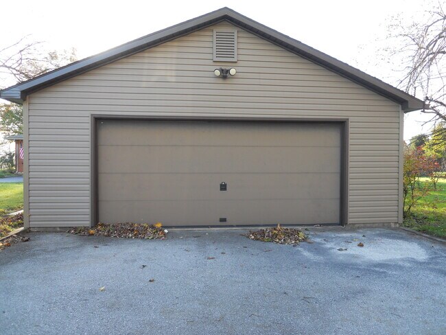 Photo - 109 Racehorse Dr