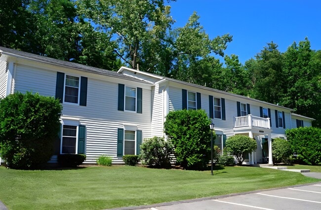 Building Photo - Williamsburg Village Rental