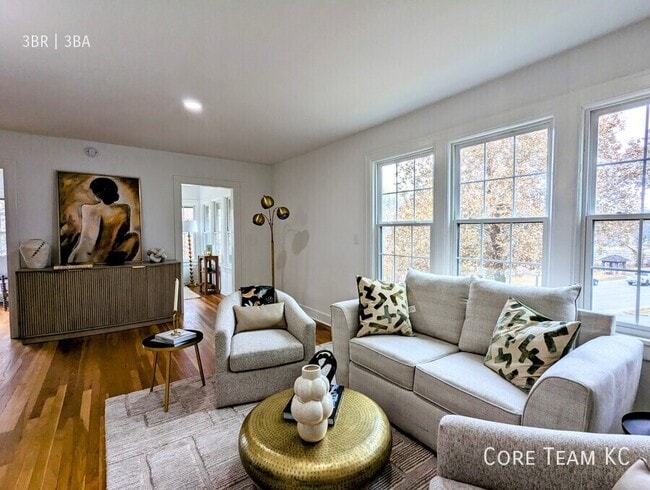 Photo - 1120 Ward Pkwy Unit 1124-200