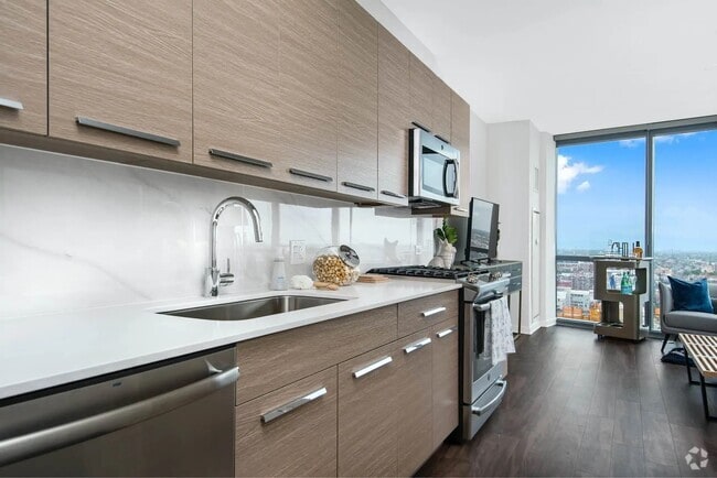 Building Photo - 823 W Madison St Rental