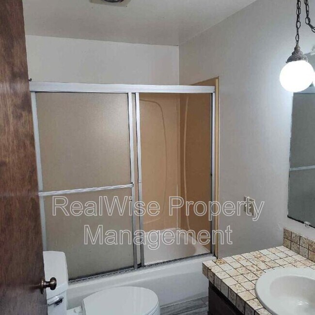 333 S Old Pacific Hwy Condo Unit 1 Condo for Rent in Myrtle Creek, OR