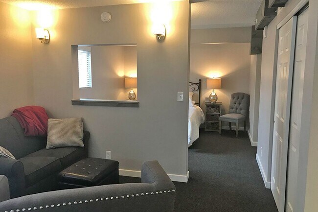 Waterfront Apartments (TCT 1600, LLC)