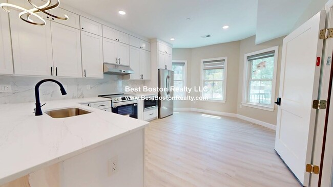 Photo - 231 Highland Ave Unit 2