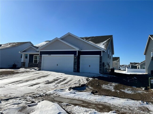 Photo - 17373 Dulles Ln