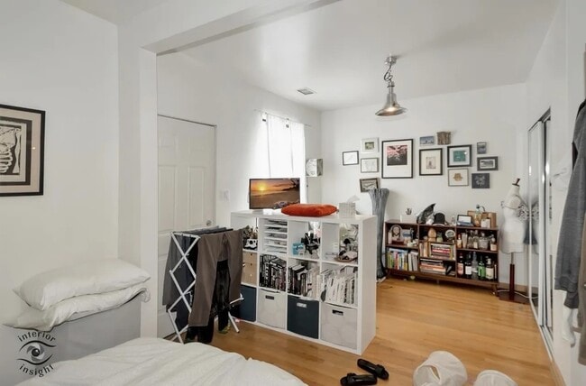 1735 S Desplaines St Unit 2